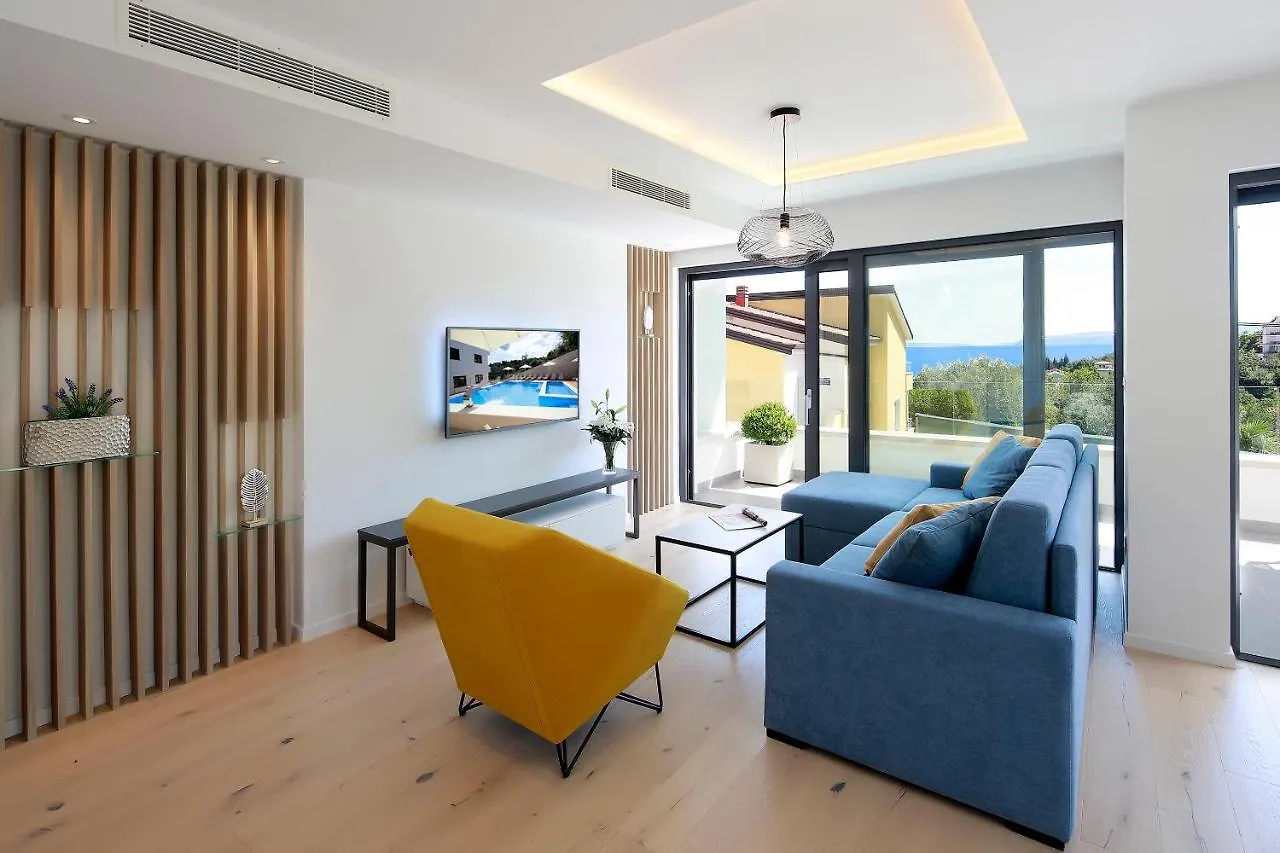 Modena Maris-Heated Pool-Grill-Relax-Jacuzzi Apartments Icici