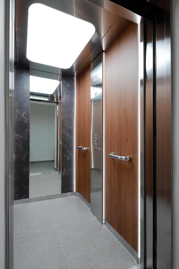 Modena Maris-Heated Pool-Grill-Relax-Jacuzzi Apartments Icici
