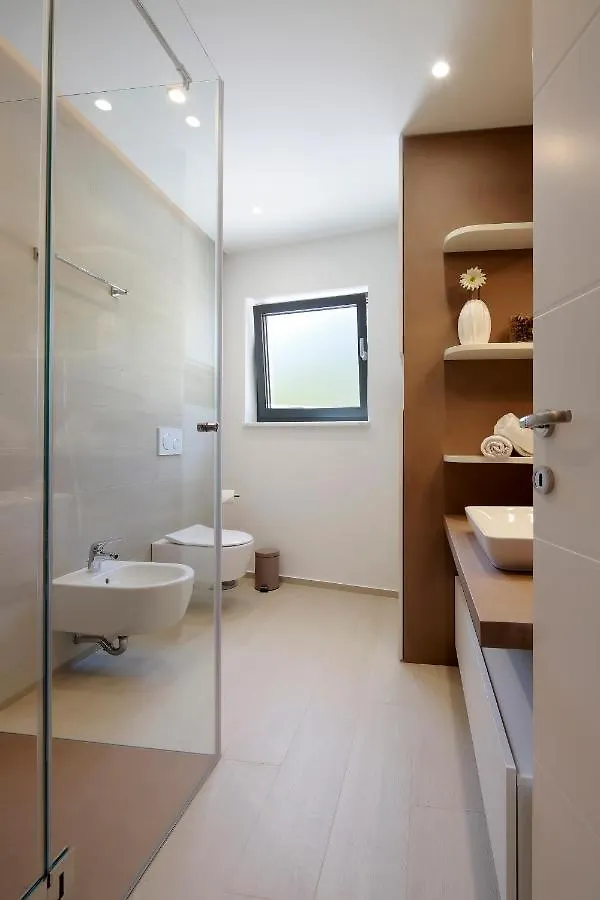 Modena Maris-Heated Pool-Grill-Relax-Jacuzzi Apartments Icici Croatia