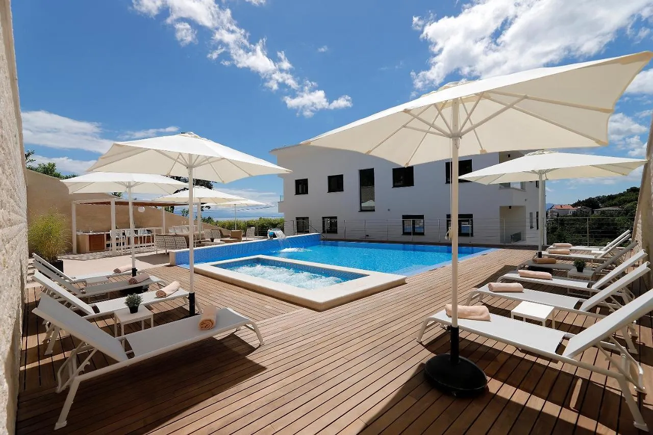 Modena Maris-Heated Pool-Grill-Relax-Jacuzzi Apartments Icici Croatia