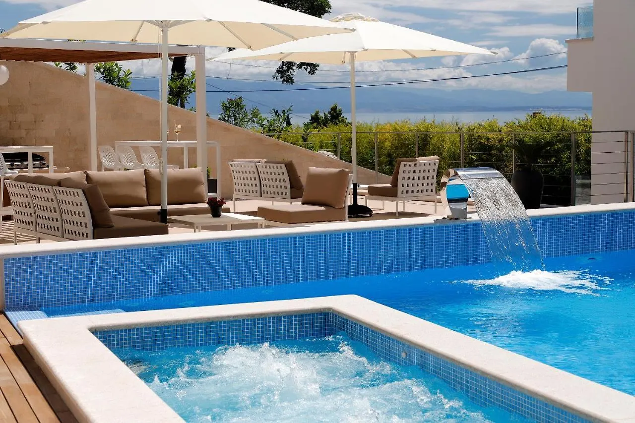 Modena Maris-Heated Pool-Grill-Relax-Jacuzzi Apartments Icici 0*,  Croatia